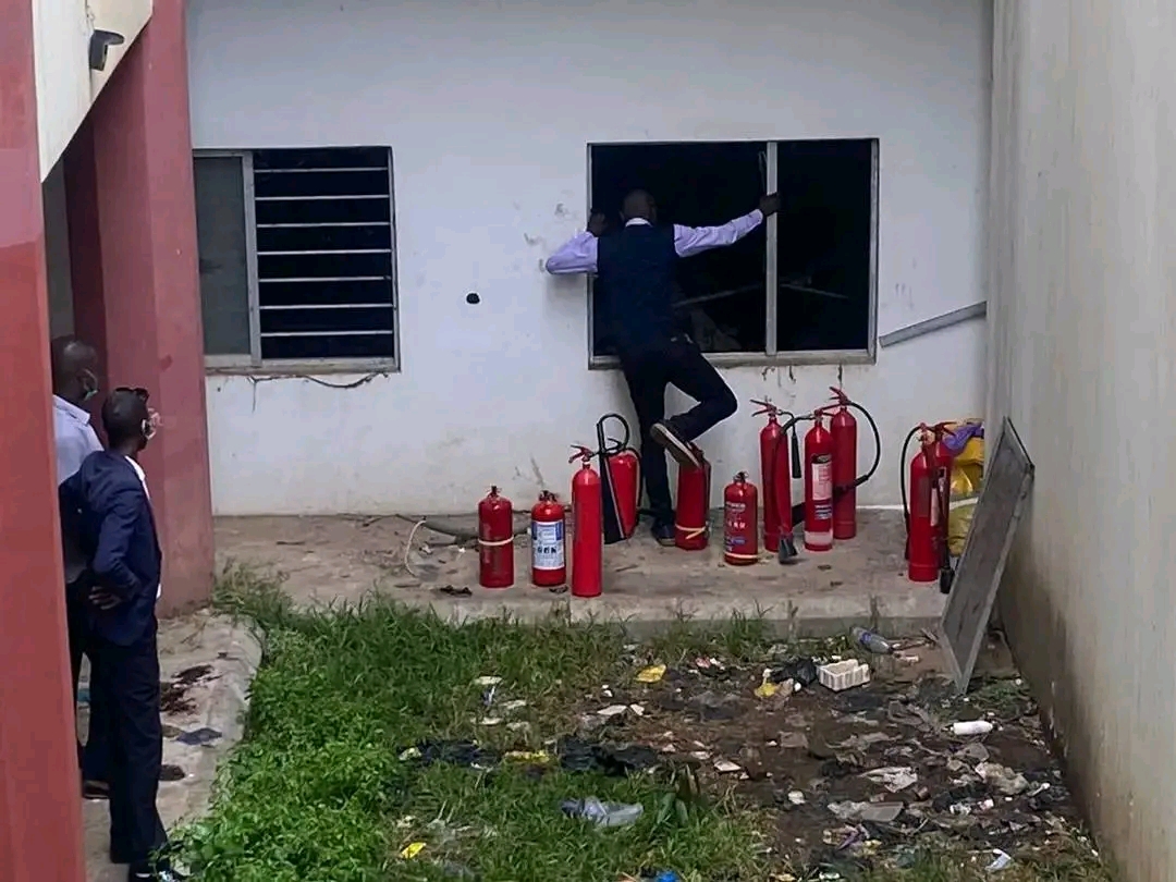 Fire Outbreak Disrupts Oncology Services at National Hospital Abuja, Patients Evacuated