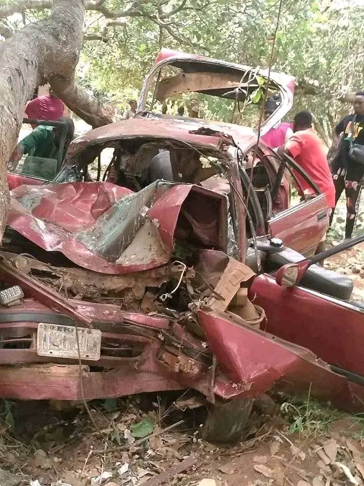 TWO KILLED, SEVERAL INJURED IN AUTO CRASH IN KOGI COMMUNITY 